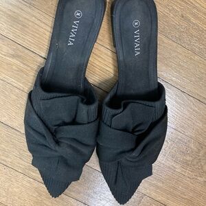 VIVAIA Black Knotted Mules - size 39 / 8